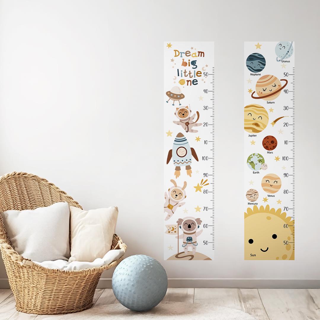 Autocollants muraux pour tableau de croissance spatial – Décoration de chambre d'enfant galaxie avec fusées, étoiles et animaux astronautes, autocollants réutilisables et sûrs pour chambre d'enfant