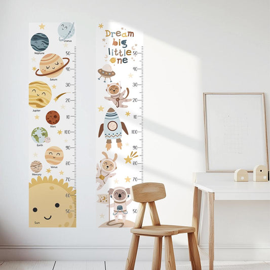 Autocollants muraux pour tableau de croissance spatial – Décoration de chambre d'enfant galaxie avec fusées, étoiles et animaux astronautes, autocollants réutilisables et sûrs pour chambre d'enfant